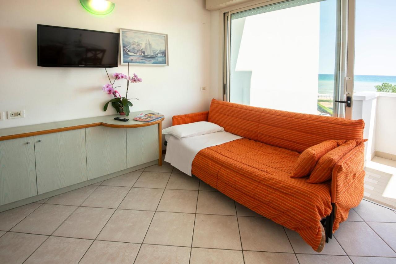 Hotel Residence Imperial Мисано Адриатико Екстериор снимка